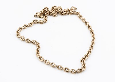 Lot 12 - A gold chain link necklace