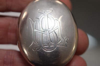 Lot 47 - A Victorian silver oval locket