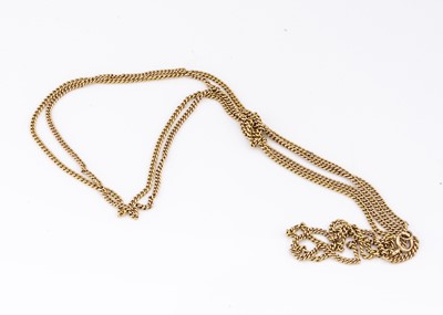 Lot 111 - A 15ct gold curb link opera length chain