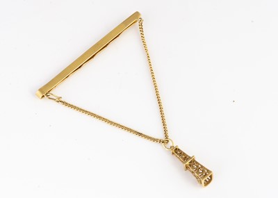 Lot 118 - An 18ct gold South American tie slide