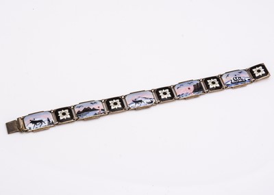 Lot 151 - A Norwegian silver gilt and enamel bracelet