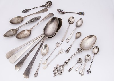 Lot 253 - A collection of Georgian and later silver spoons and other spoons