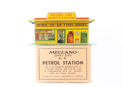 Lot 2 - A Pre-War Dinky Toys 48 Petrol Station