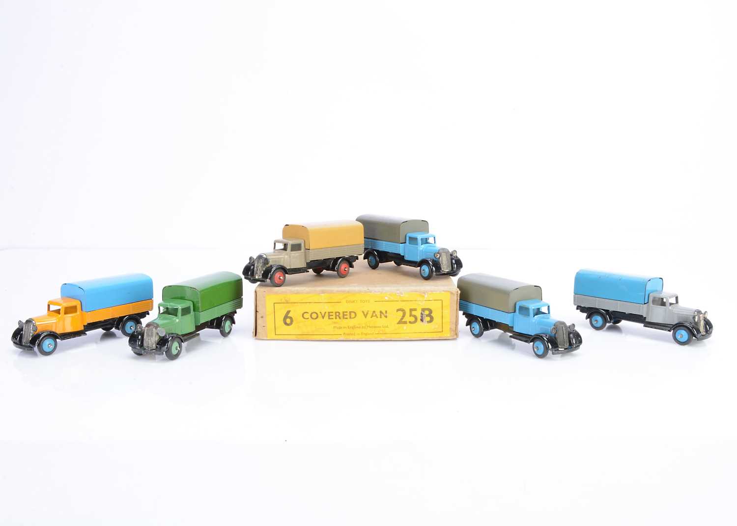 Lot 38 - A Dinky Toys 25b Covered Van Trade Box