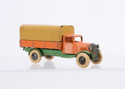Lot 41 - A Dinky Toys 25b Covered Van