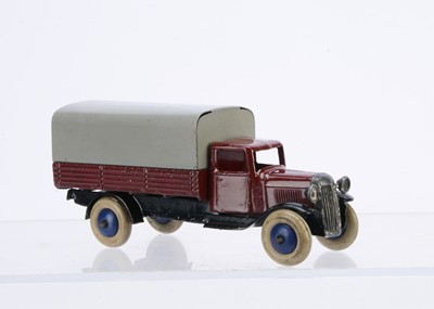 Lot 42 - A Dinky Toys 25b Covered Van