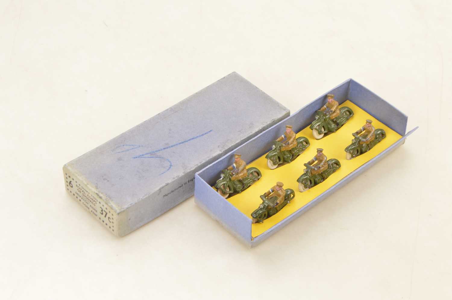 Lot 59 - A Pre-War Dinky Toys 37c Royal Corps Of