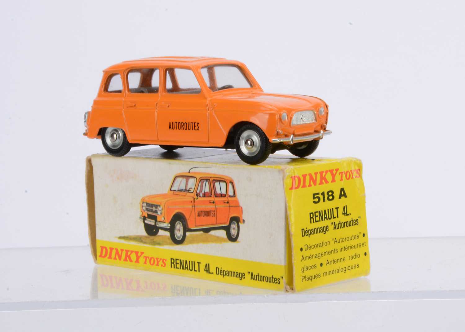 Lot 77 - A French Dinky Toys 518A Renault 4L 'Autoroutes'