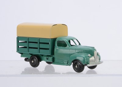 Lot 83 - A French Dinky Toys 25L Studebaker Tapissiere Covered Truck