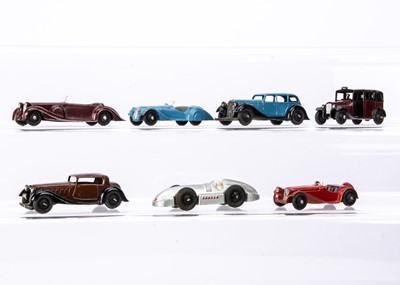 Lot 96 - 1940's-50's Dinky Toy Cars