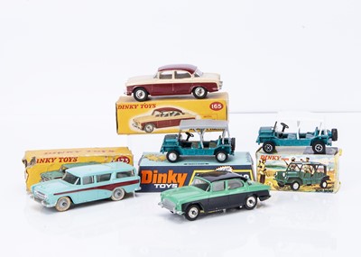 Lot 100 - Dinky Toys 165 Humber Hawk