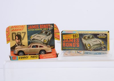 Lot 162 - A Corgi Toys 261 James Bond's Aston Martin D.B.5