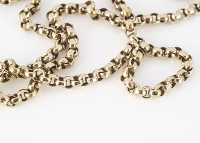 Lot 345 - A late 19th century/early 20th century 9ct muff chain