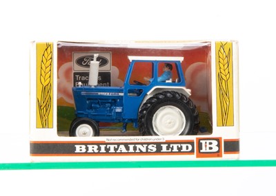 Lot 256 - A Britains 1:32 Scale Ford 6600 Tractor No.9524