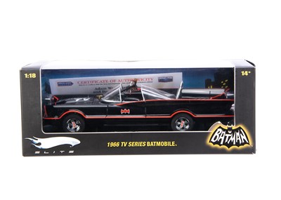 Lot 271 - A HotWheels Elite 1:18 1966 Signed TV Series Batmobile