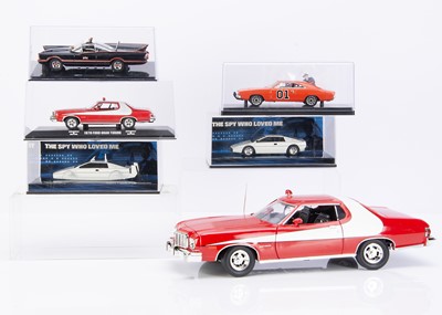 Lot 272 - TV & Film Resin & Diecast Models