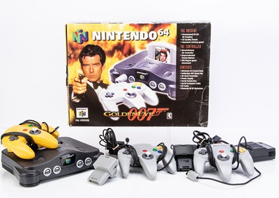 Lot 289 - Nintendo N64 Games Console