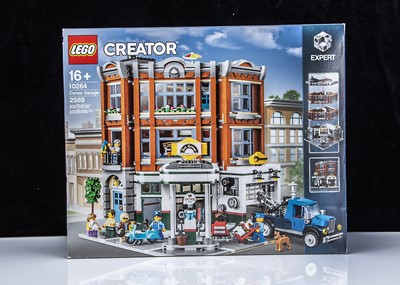 Lot 325 - Lego Creator Expert Corner Garage Set 10264 Factory Sealed