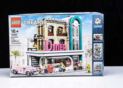 Lot 328 - Lego Creator Expert Downtown Diner Set 10260 Contents Factory Sealed