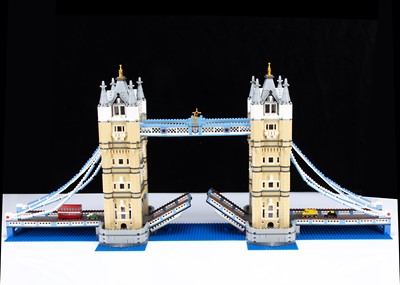 Lot 333 - Lego Creator Expert Set Tower Bridge 10214 Constructed