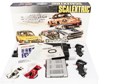 Lot 381 - A Spanish Scalextric Gran Premio G.P.12 Slot Racing Set