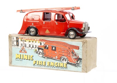 Lot 462 - A Tri-ang Minic Tinplate Clockwork Post-War 62M Fire Engine