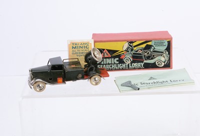 Lot 491 - A Tri-ang Minic Tinplate Clockwork Pre-War 49ME Searchlight Lorry