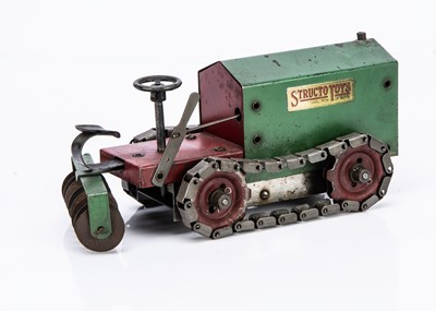 Lot 499 - A 1920's Structo Toys Ready-Built Caterpillar Tractor No.44