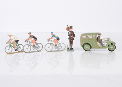 Lot 620 - Diecast Tour de France cyclists (3)