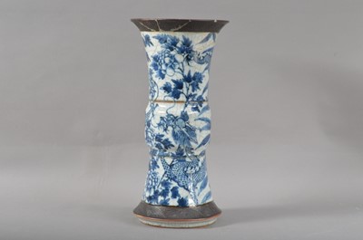 Lot 146 - A Chinese blue and white vase