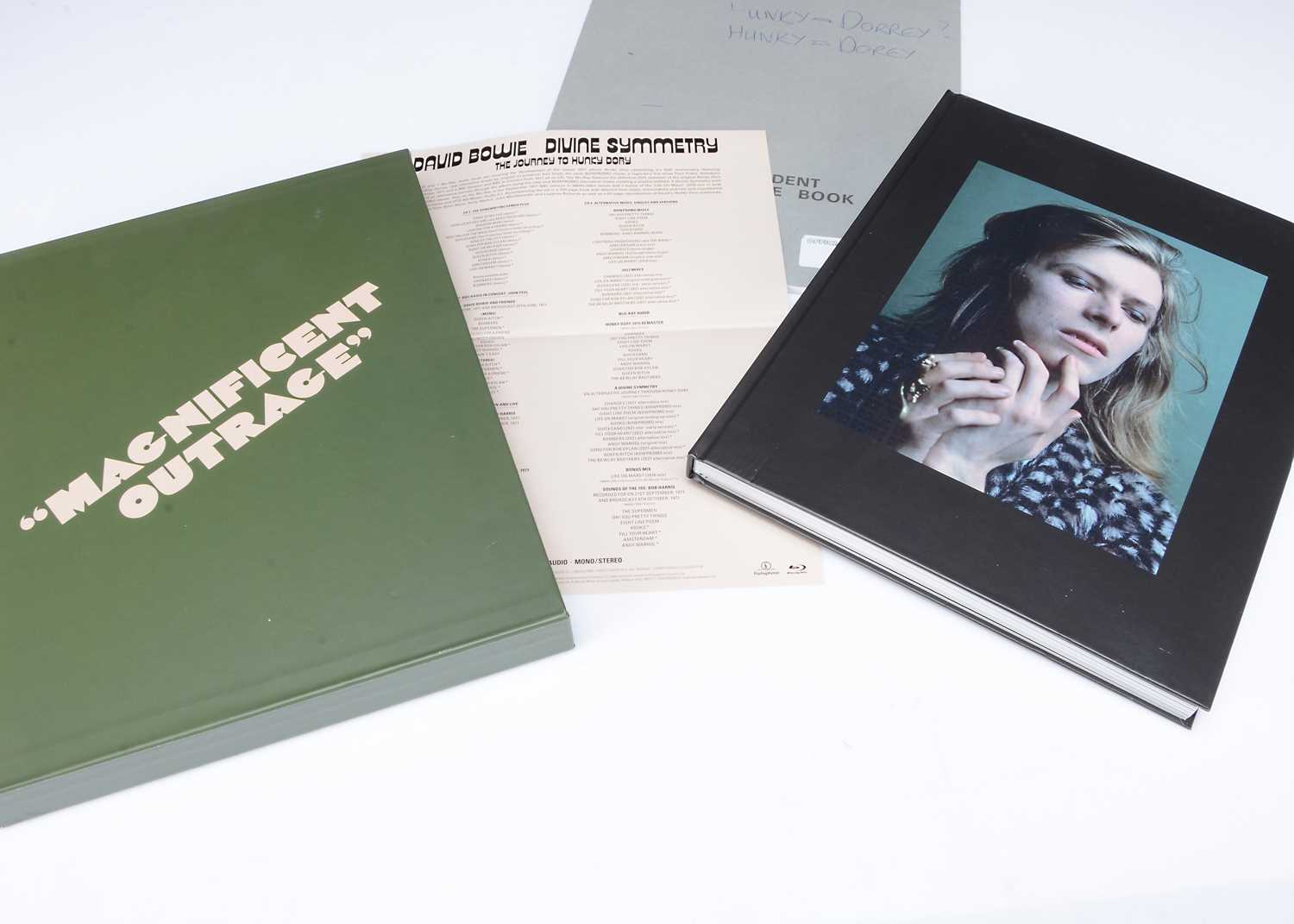 Lot 523 - David Bowie CD Box Set