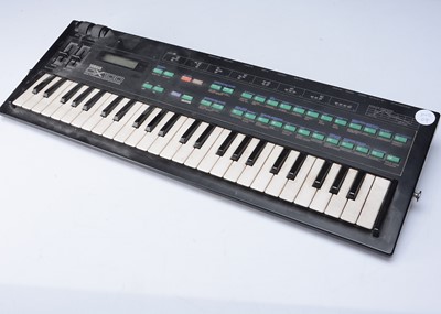 Lot 773 - Yamaha Synthesiser