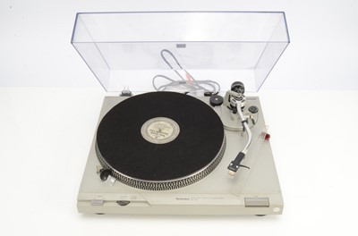 Lot 830 - Technics Direct Drive Turntable