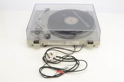 Lot 830 - Technics Direct Drive Turntable
