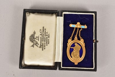 Lot 396 - A 9ct Gold and Enamel Royal Masonic Hospital Govenors Badge