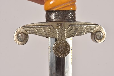 Lot 851 - A WWI Unmarked German Army Dagger