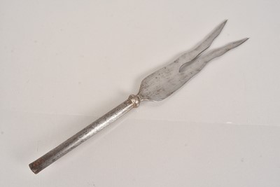 Lot 902 - An African Spear Head