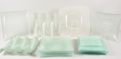 Lot 70 - A collection of modern glass serving dishes