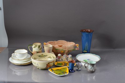 Lot 115 - A collection of early 20th century porcelain and Art Deco items