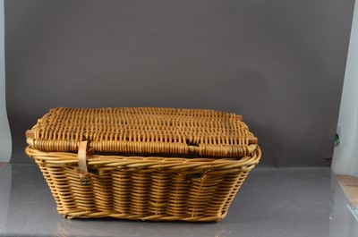 Lot 140 - An under the bed linen basket