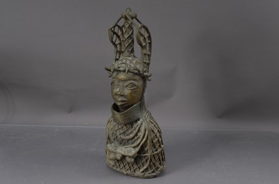 Lot 157 - An early 20th Century Benin style Oba Bust