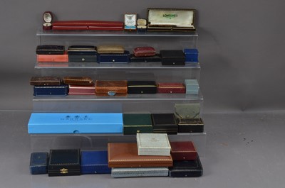 Lot 303 - A good collection of jewellery boxes