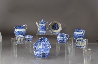 Lot 318 - A collection of blue and white pottery and china