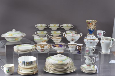 Lot 322 - 19th century and later mixed dinner and tea wear