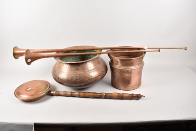 Lot 415 - 5 various copper items