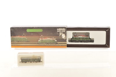 Lot 4 - Marklin Mini Club Z Gauge German Electric Locomotive and Coach