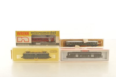 Lot 37 - Continental Swiss Outline N Gauge Electric Locomotive and Coaches