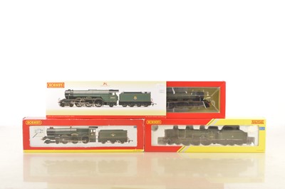 Lot 92 - Hornby 00 Gauge boxed BR green Steam Locomotives and Tenders (3)