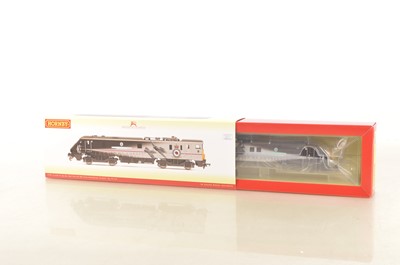 Lot 105 - Hornby 00 Gauge R30166 VTEC two tone grey with Aircraft images CLASS 91 Bo-Bo 'Battle of Britain Memorial Flight' 91110 Electric Locomotive