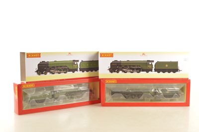 Lot 115 - Hornby 00 Gauge LNER and BR Thompson Class A2/3 Locomotives and Tenders (2)